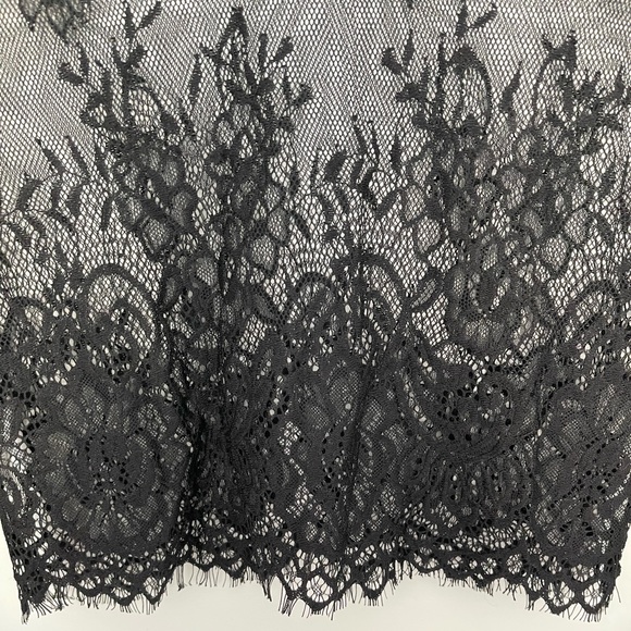 💕3/20$ NWOT Mesh and Lace Long Sleeve Top - Picture 5 of 5